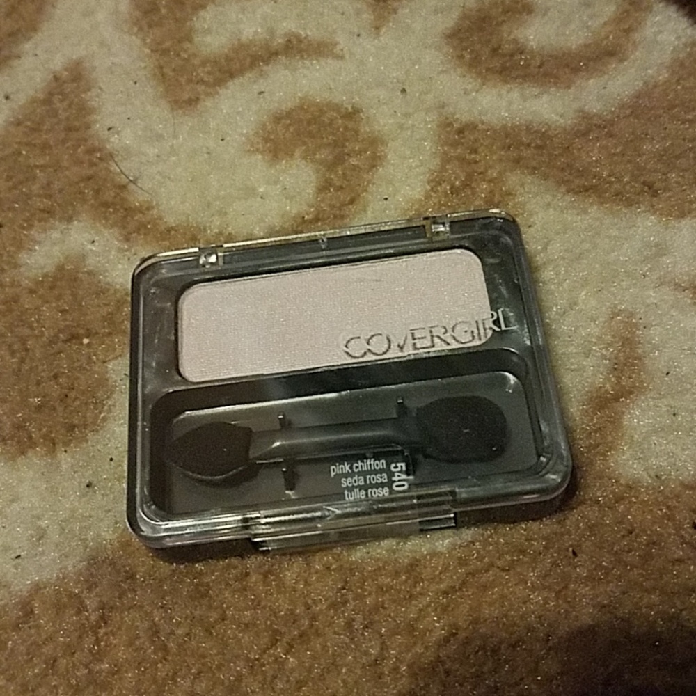 CoverGirl Pink Chiffon Eye Enhancers